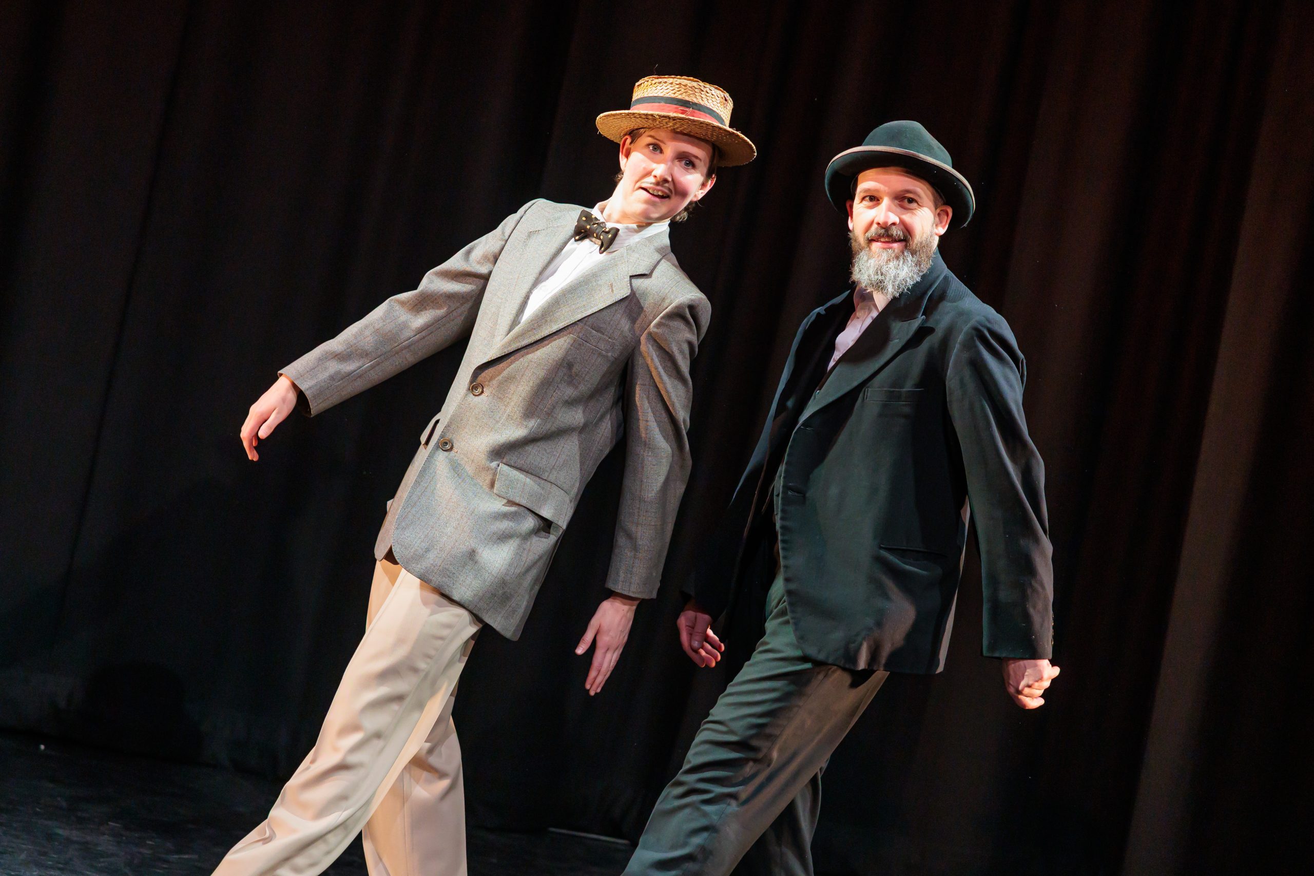 Cinderella Pantomime Worthing Pavillion Theatre 2019 Paul Holman Assoc